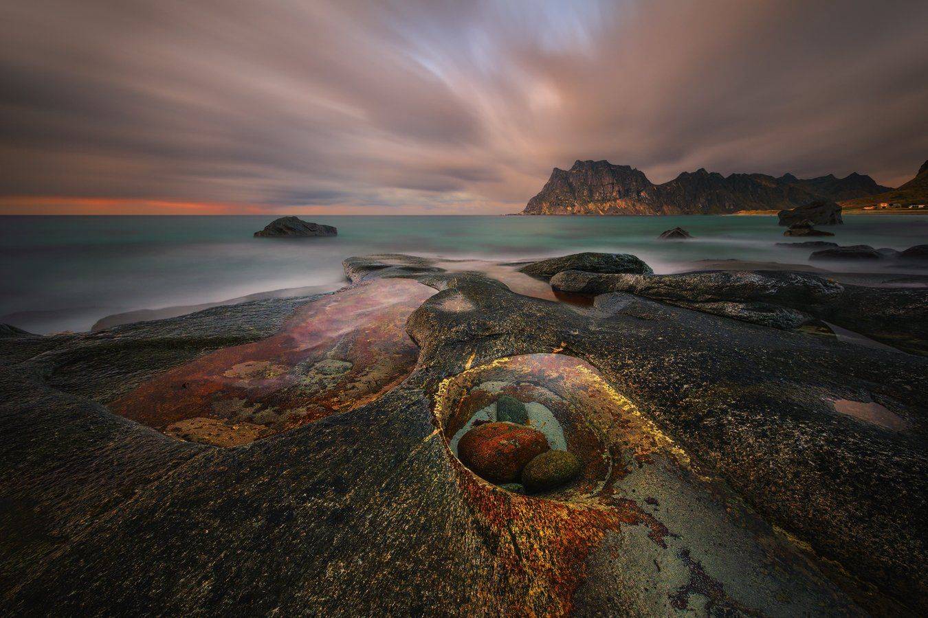 , Pawel Kucharski