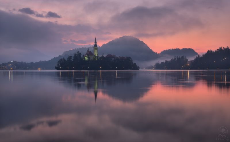 блед, словения Утро на озере Блед фото превью