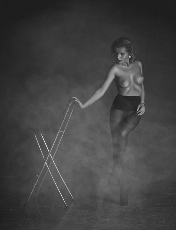 девушка,жанр,портрет,фотография,модель,арт,portrait,photography, middle,nature,soul,свет,girl,canon 35mm, woman,monochome,ню,гламур  фото превью