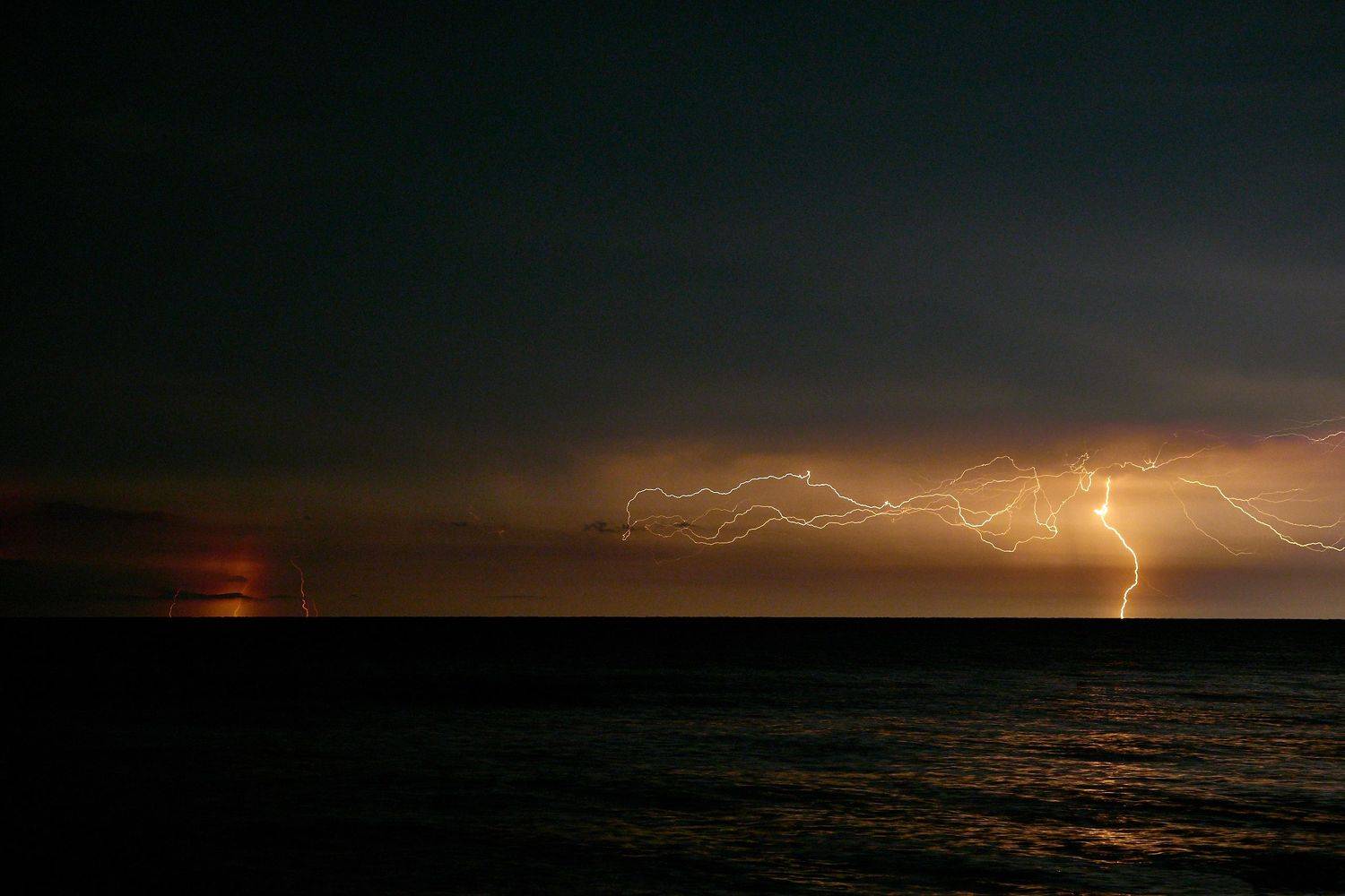 молния, море, ночь, шторм, непогода, гроза, Леденёв Сергей
