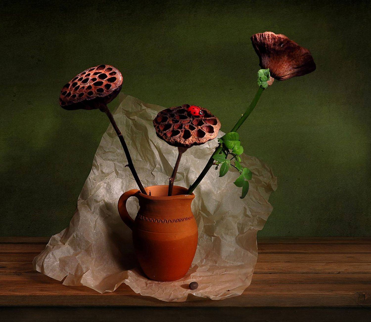 натюрморт.бумага,кувшин.божья коровка.лотос, Алла Шевченко