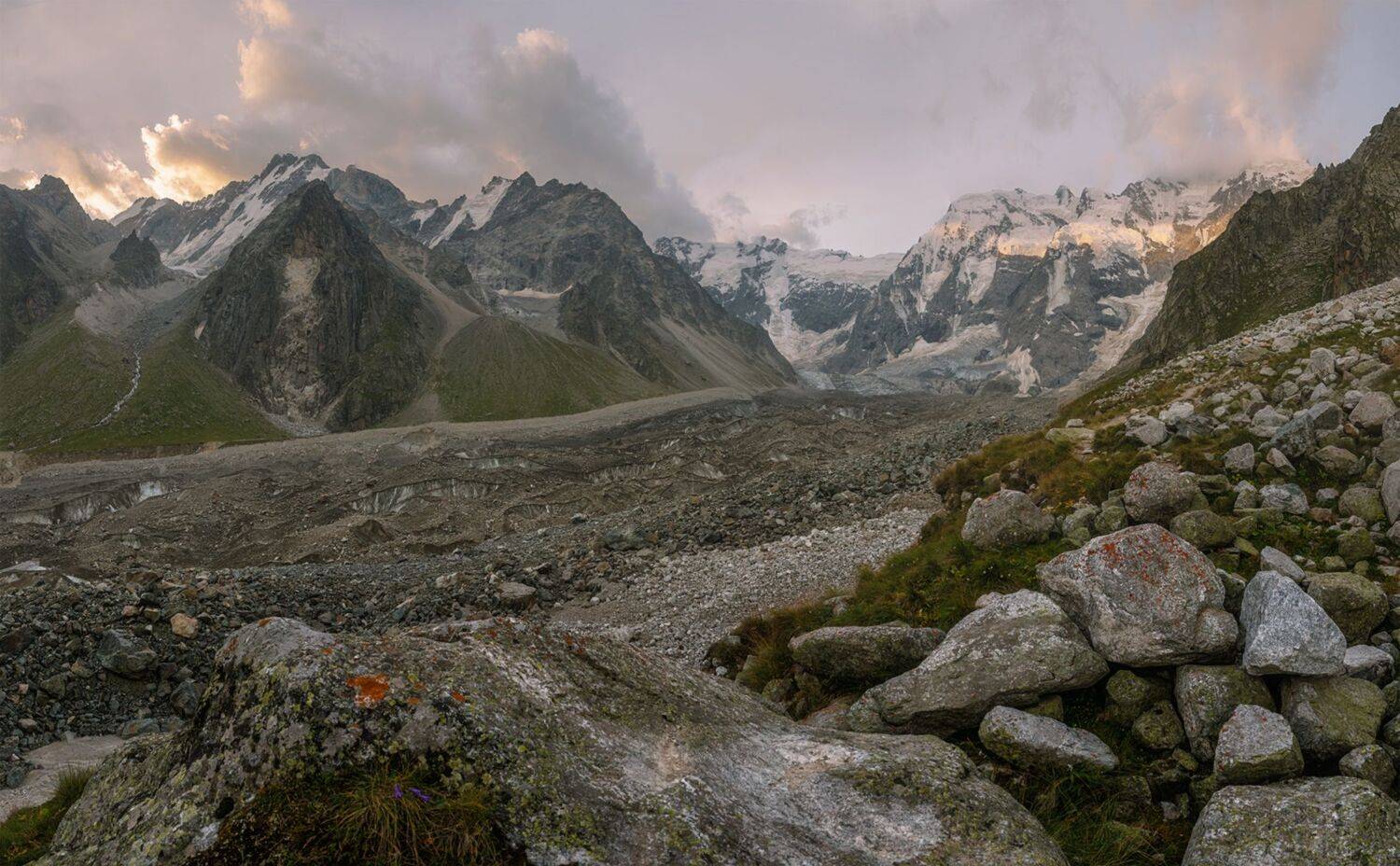 кавказ, мижирги,, ледник, рассвет  безенги, лето,, Мысливцев Николай