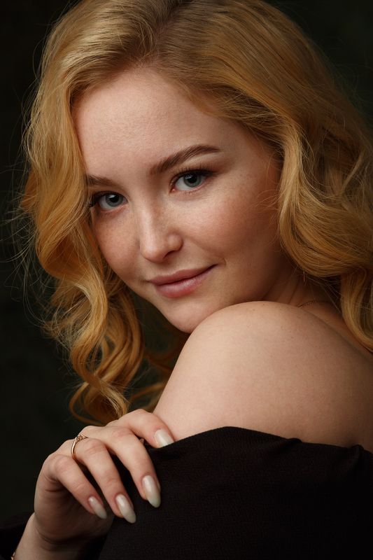 портрет Анастасия фото превью