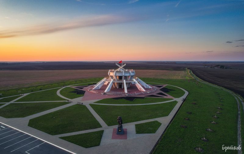 Мемориальный комплекс Тепловские высоты. фото превью