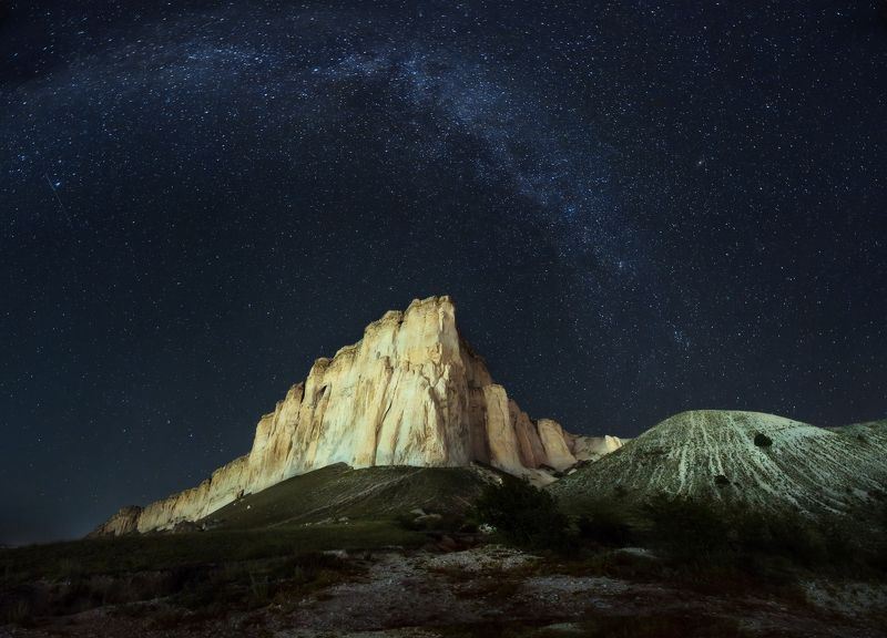 Под небом голубым, есть Белая скала ... фото превью