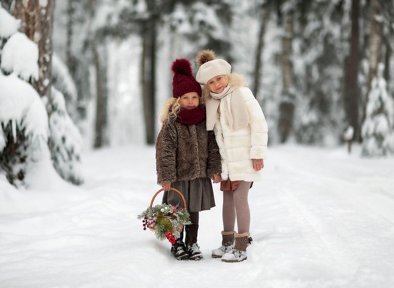 девочки, зима,лес,сказка, настроение, природа, children, forest, nature, magic, story В волшебном лесу фото превью