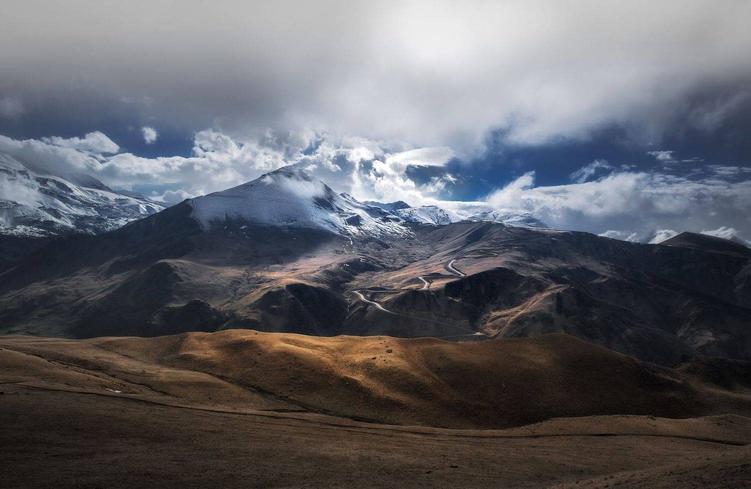 , Vyacheslav Lozhkin