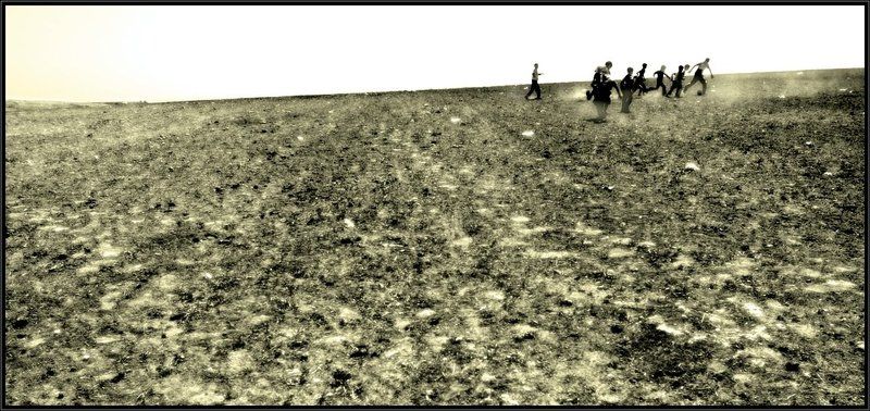 Футбол на бесконечной плоскости фото превью