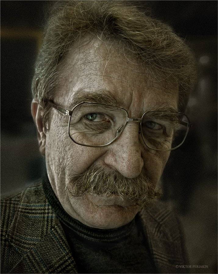 , Виктор Перякин