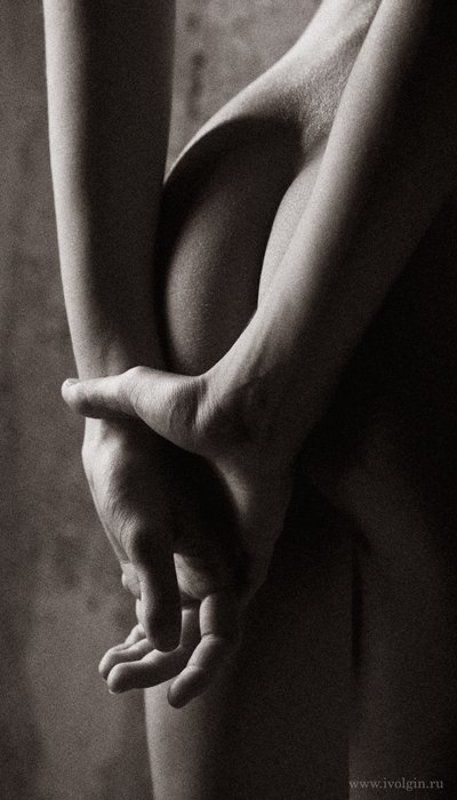 Скромный поп фото превью