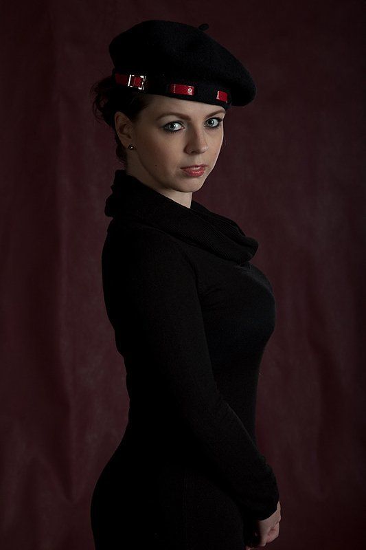 портрет, студия, постановка, съемка в низком ключе, художественное фото Портрет неизвестной в мягких тонах фото превью