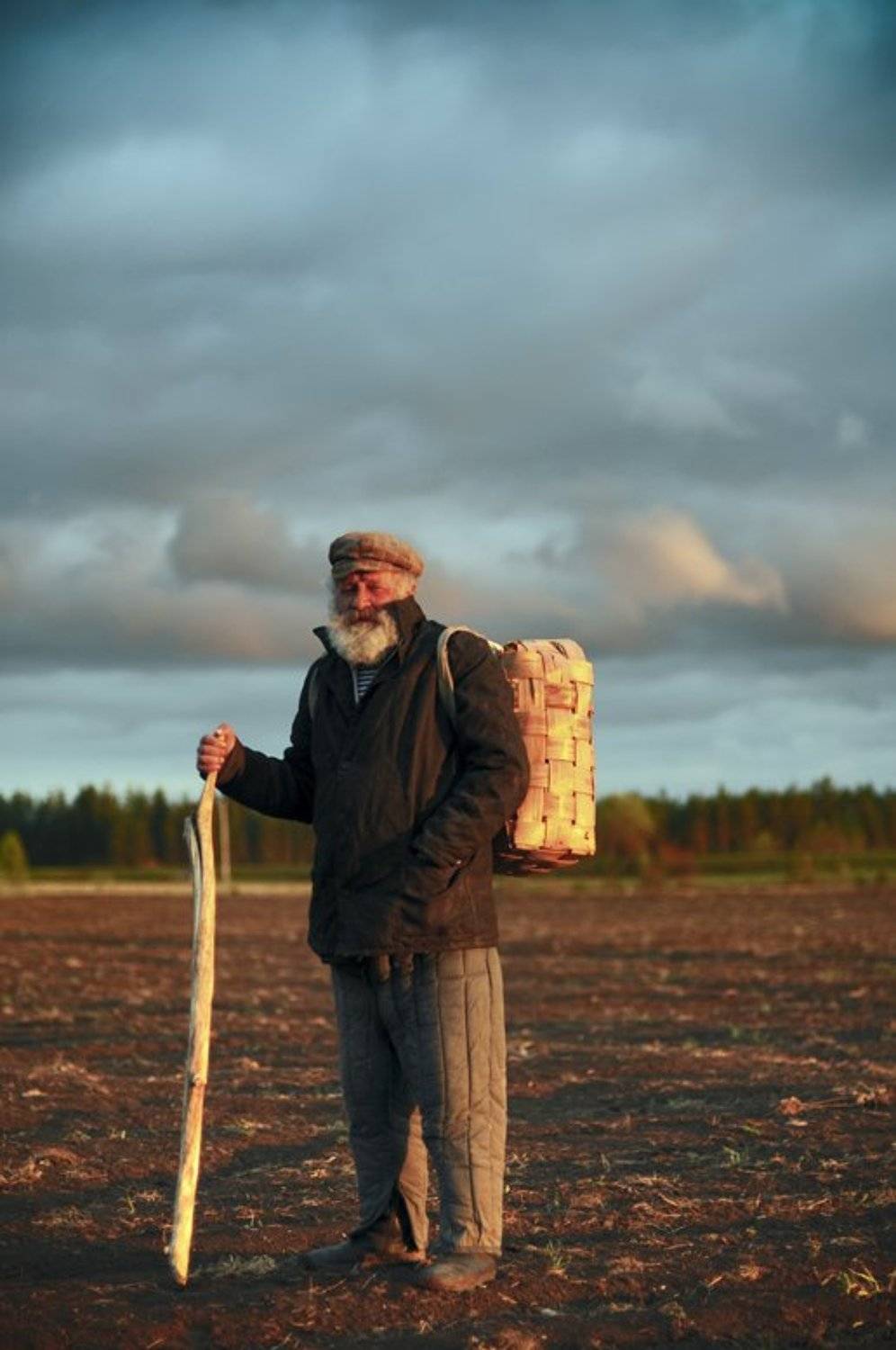 дед коля,разведка,кгб,время,старость,жизнь,закат,небо,поле, Евгений Пугачев.