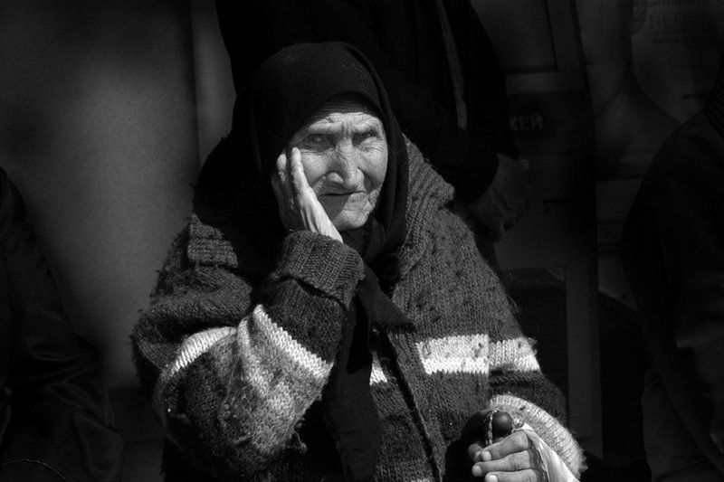 На остановке-2. В ожидании троллейбуса. Где же мой 10-ый номер? фото превью