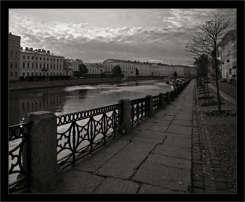 Осенняя утренняя пейзажная зарисовка про Фонтанку