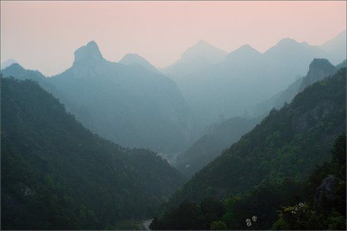 Призрачно всё...