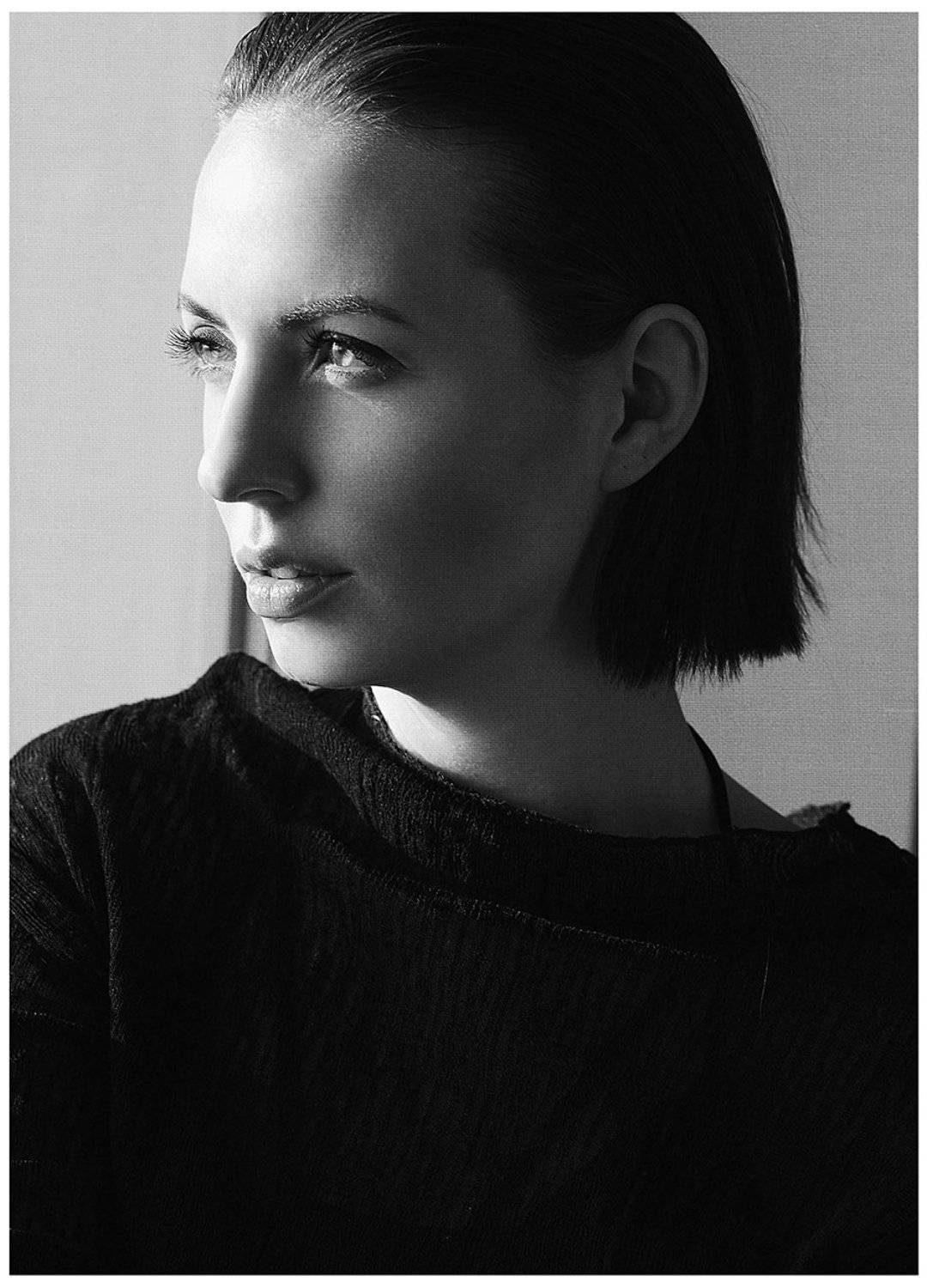 портрет девушка монохром глаза свет, Lina Kuba