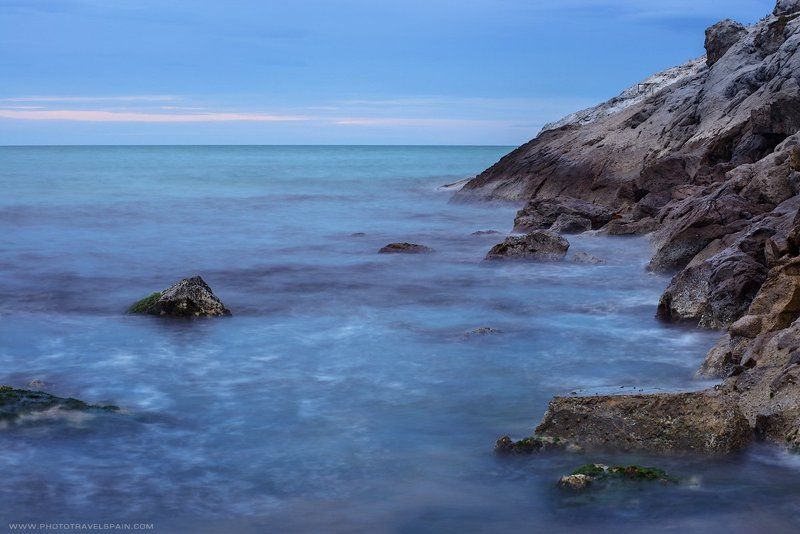 море,скалы,вечер, ночь, испания Море, подари свои шторма фото превью