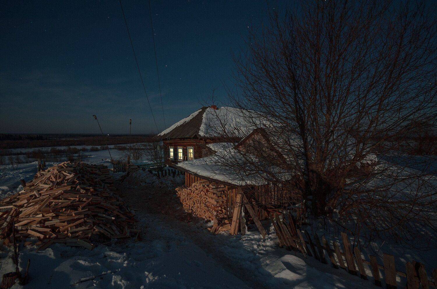 Деревня, Дрова, Забор, Звезды, Изба, Ночь, Сергей