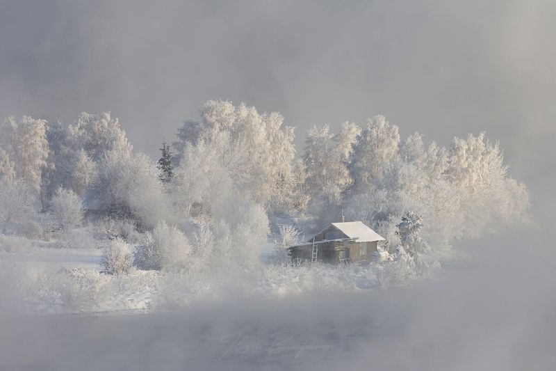 ангара, иркутск, зима, туман, остров, Хижина на острове фото превью
