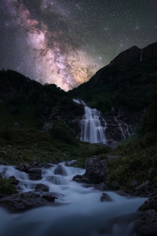 кавказ, горы, большой имеретинский водопад, водопад, имеретинка, весна, ночь, астро, астрофото, звезды, млечный путь, кчр, пейзаж, природа, кавказские горы, имеретинские озера, milky way Без начала и конца фото превью