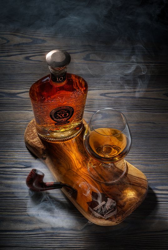 напитки, алкоголь, коньяк, трубка, дым, натюрморт, мужской, предметка, предметная фотография Коньячно-дымное фото превью