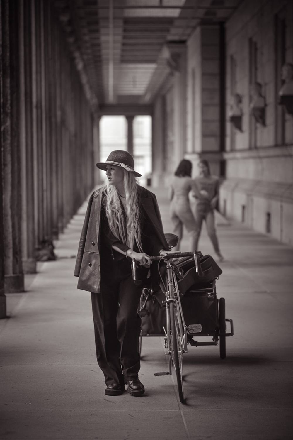 , Курта Аркадий