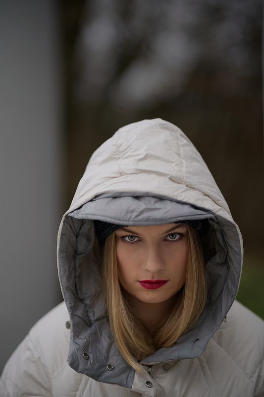 portrait, fashion, woman, girl, hood, outdoor Oliwia фото превью