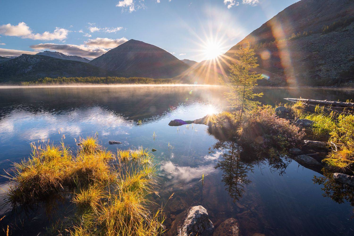 Большой Аннгачак, ручей Восьмиозёрный, озеро Лебединое, Колыма, горы, озеро, Evgeniy Khilkevitch