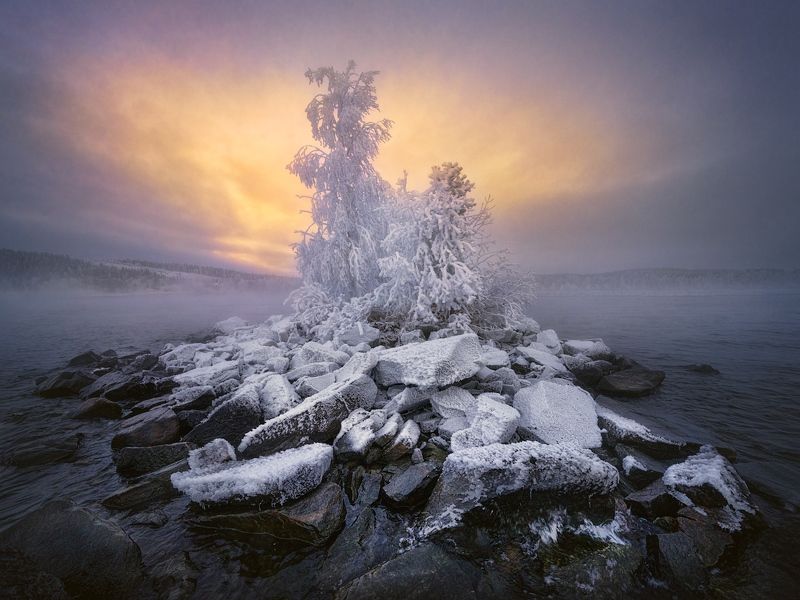 кольский, туман, снег Снежный обелиск фото превью
