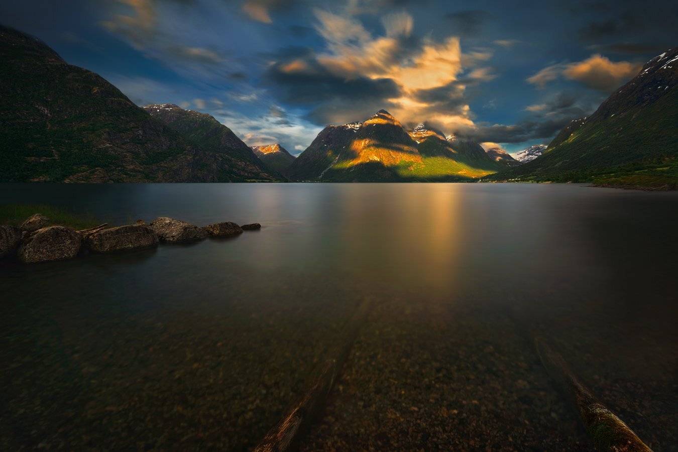 , Pawel Kucharski