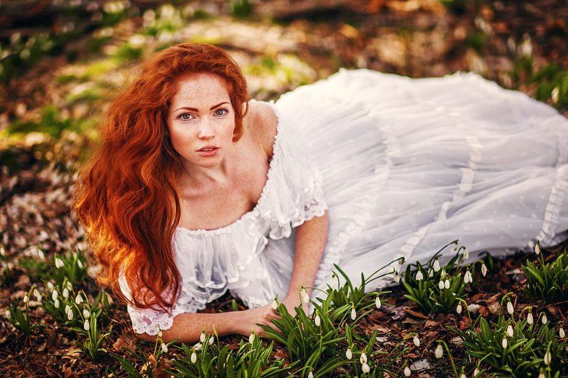 Весна, Веснушки, Девочка, Подснежник, Портрет, Портрет девушки, Рыжая, Солнце солнце в подснежниках фото превью