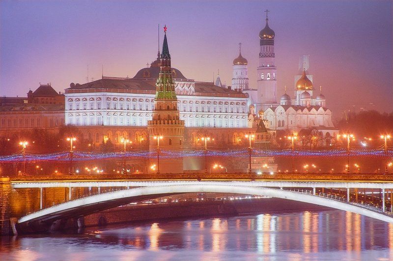 кремль, москва, москва-река, россия, столица Кремль. Большой Московский мост. фото превью