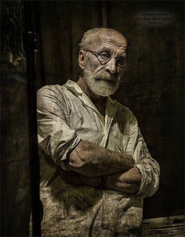 , Виктор Перякин