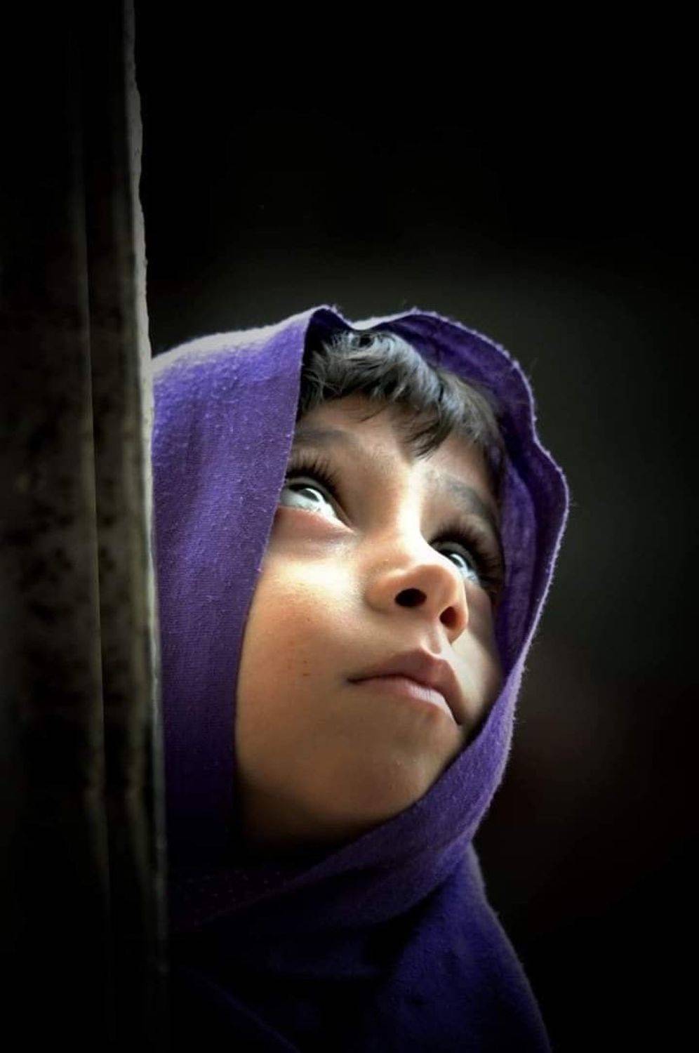 Look in the upward direction. Автор: غيث الساعدي , غيث الساعدي