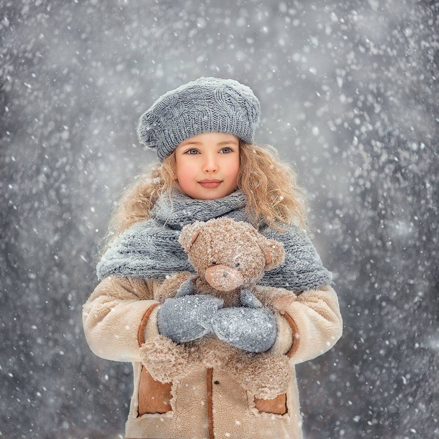 , Елена Михайлова