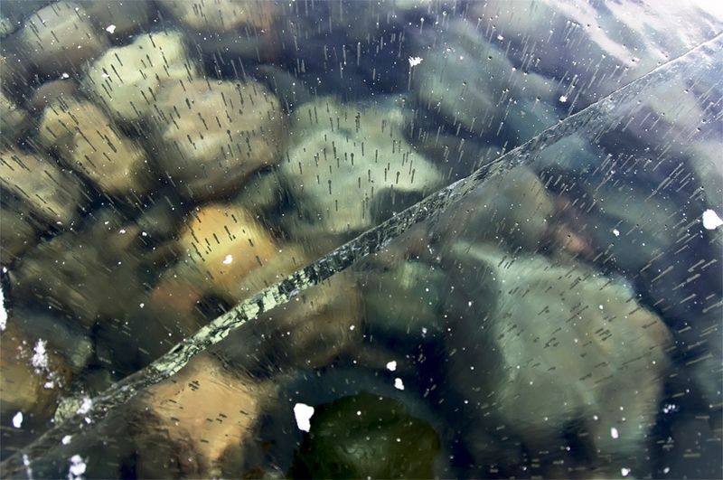 Прозрачный лед Байкала фото превью