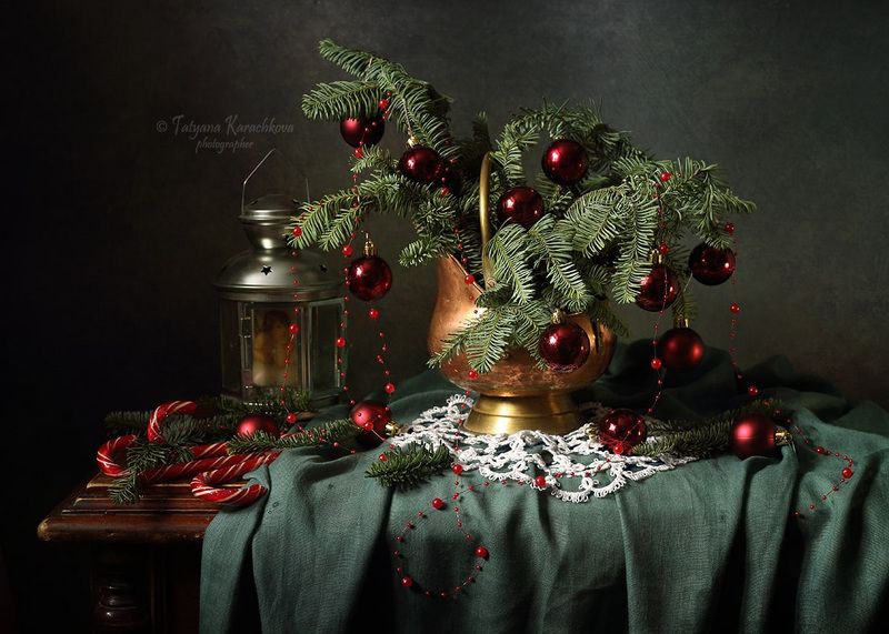 натюрморт, новый год, рождество, нобилис,  игрушки, яблоки, гранат Новогодние картинки фото превью