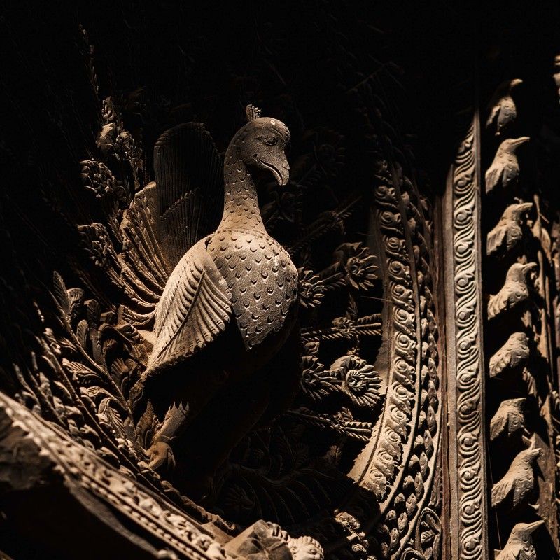 wood, handicraft,  art, concept,  carving, masterpiece Peacock woodcraft фото превью