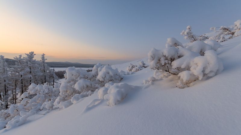 зима Природа под снегом фото превью