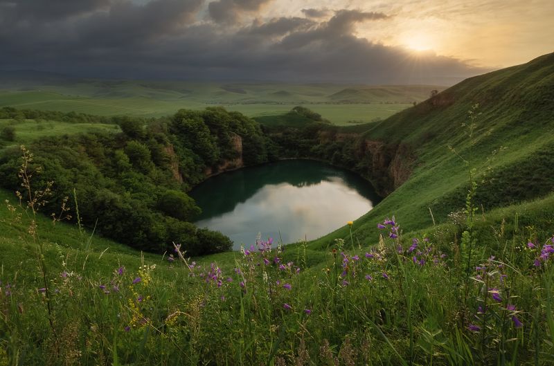 кавказ, приэльбрусье Малое озеро Шадхурей фото превью