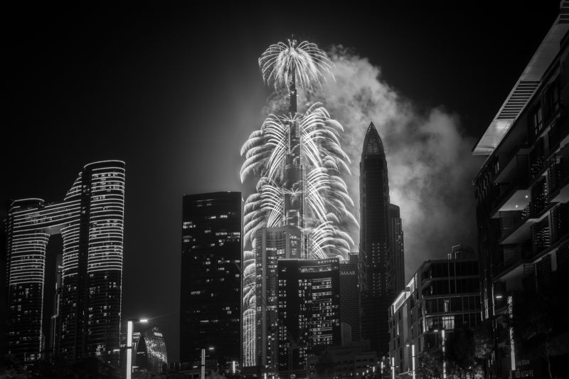 new year, dubai, burj khalifa, uae, fireworks, city, bw, black and white New Year Fireworks in Dubai in b/w  фото превью