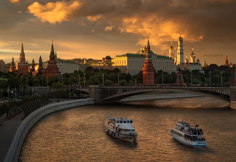 книга владыка моря, москва, артем мирный, moscow, artyom mirniy, kremlin, кремль, небо, башни, art, hdr, cityscape Московский Кремль фото превью