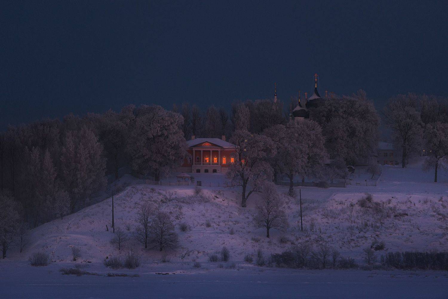 тутаев романов-борисоглебск зима иней вечер закат усадьба зацепиных церковь берег волги, Сальников Евгений