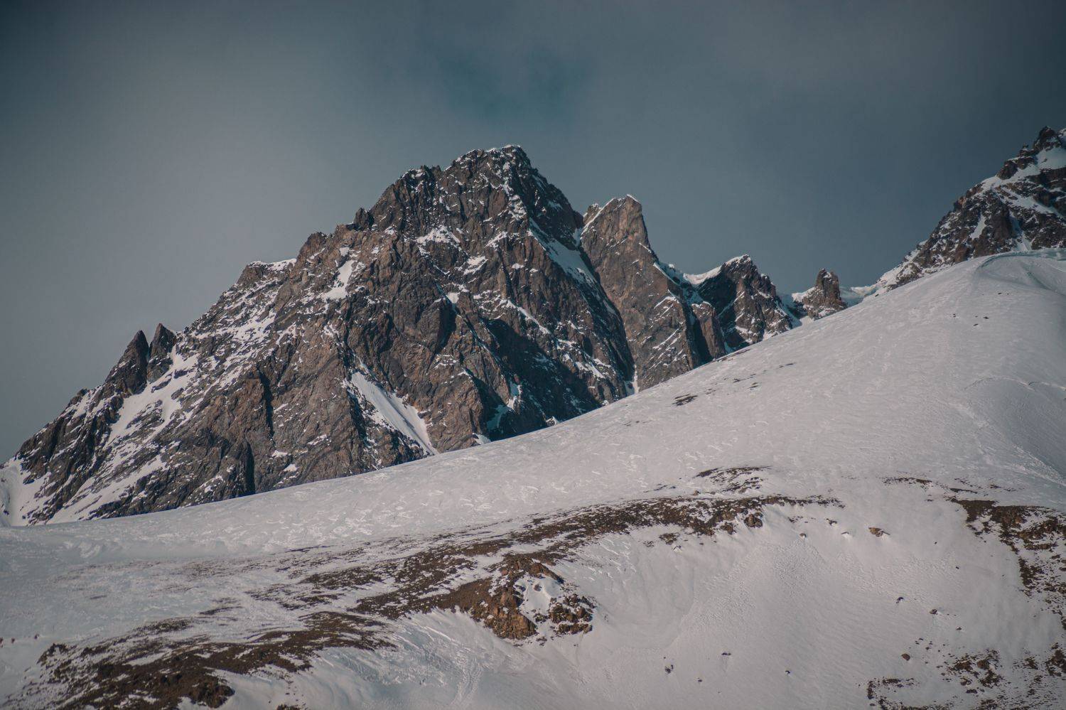 гоный склон, горный хребет, зима, горы, гора, осетия, северная осетия, фотограф, пейзаж, пейзажный фотограф, Sarmat Batagov