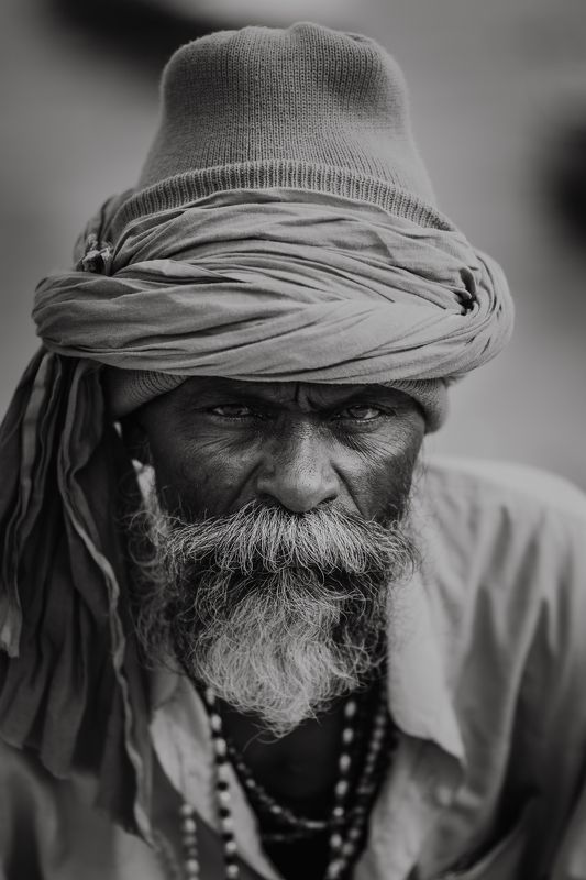 Male Portrait фото превью