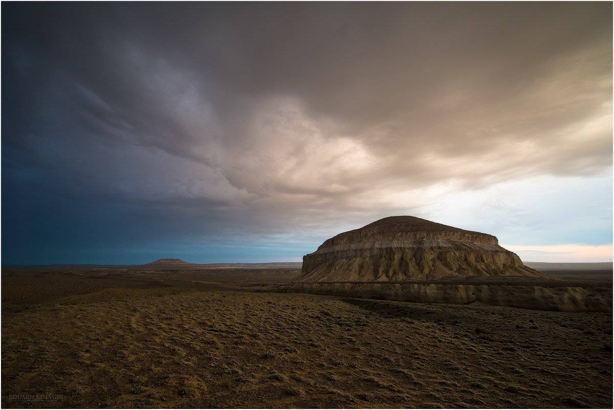 Гроза., Грозовое небо, Западный Казахстан, Казахстан, Лев-гора, Мангистау, Пустыня, Рассвет, Шергала., Шеркала, Кутыгин Эдуард