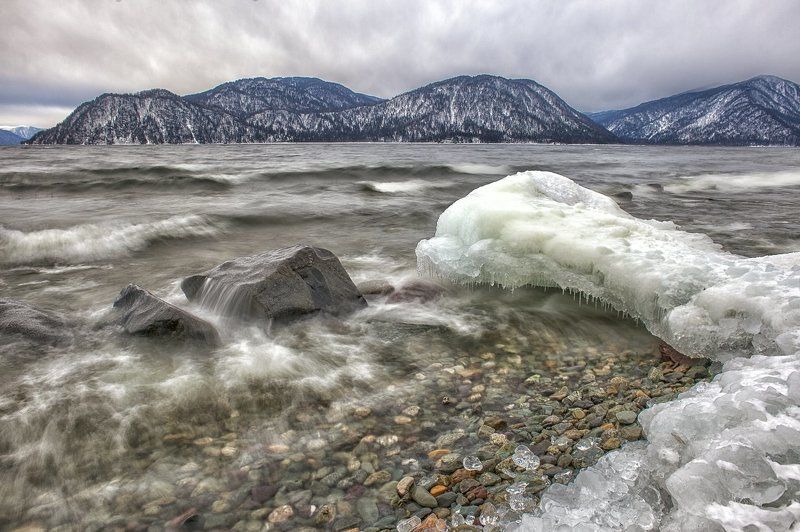 Телецкое штормит... фото превью