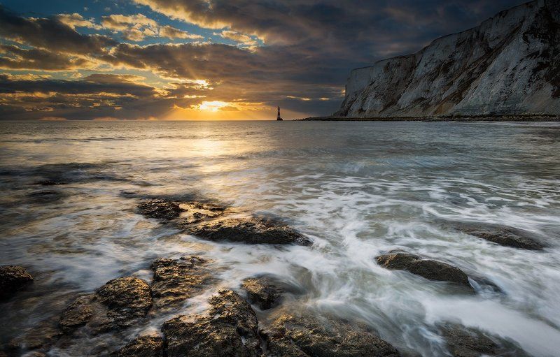 Golden Rocks фото превью