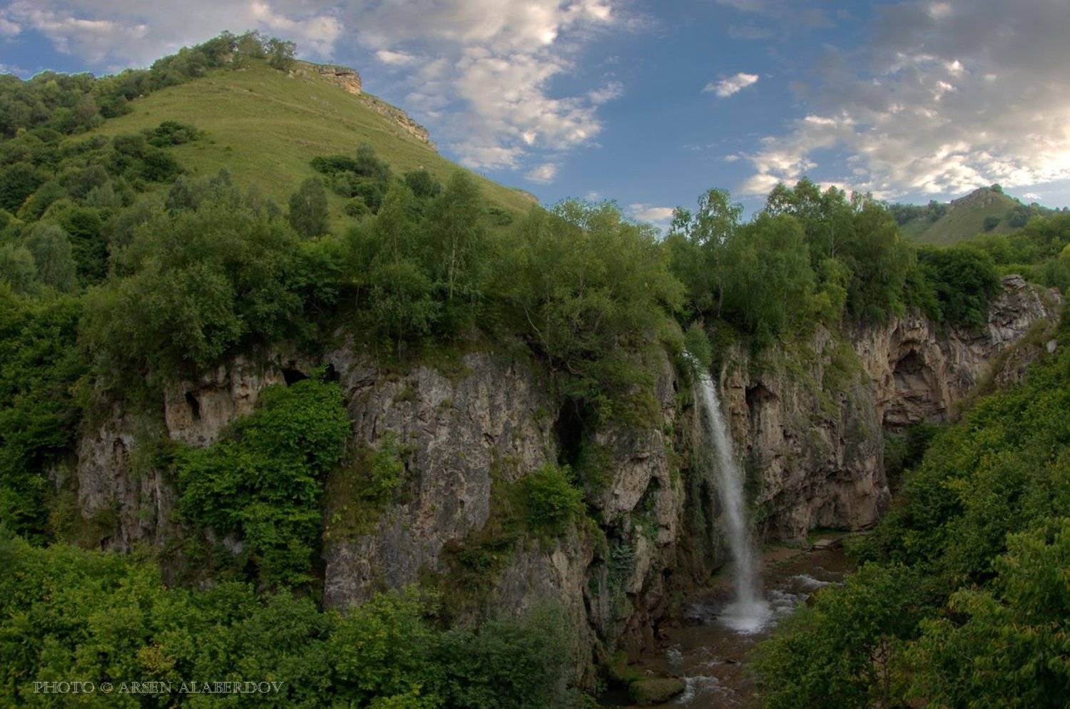 Вода, Водопад, Горы, Деревья, Карачаево-Черкесия, Лес, Лето, Облака, ОБРЫВ, Река, Сказка, Скалы, Ущелье, Арсен Алабердов