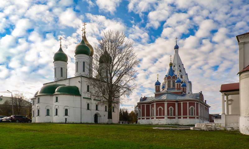 Осень Коломенского Кремля фото превью